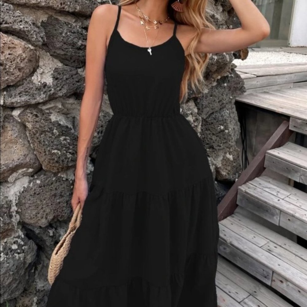 black Contemporary crisscross back swing cami dres - Picture 3 of 7